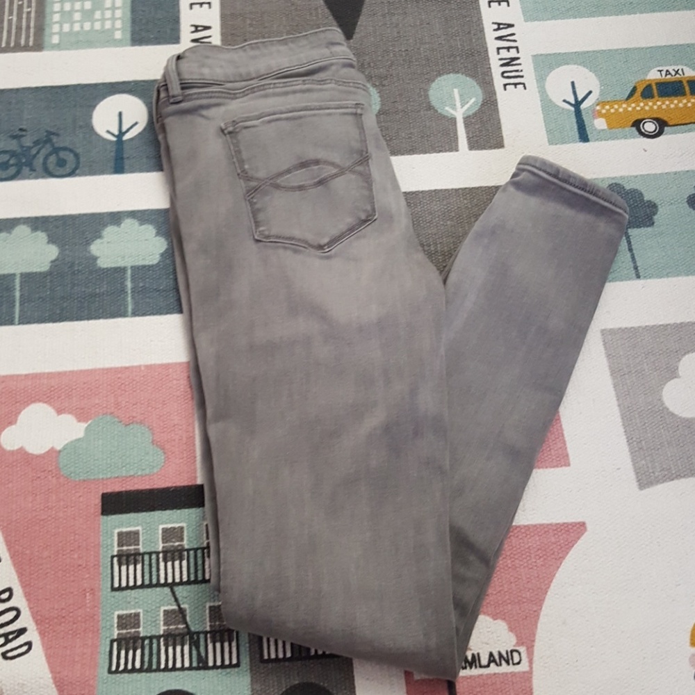 DONATED Abercrombie Grey Super Skinny Jeans